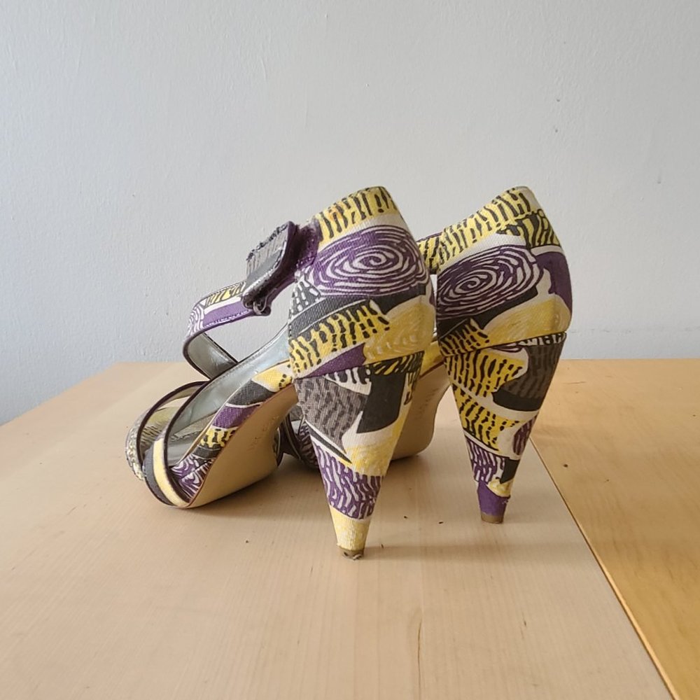 Report Summer Open Toe Pattern Heels - Sz 7 - image 4